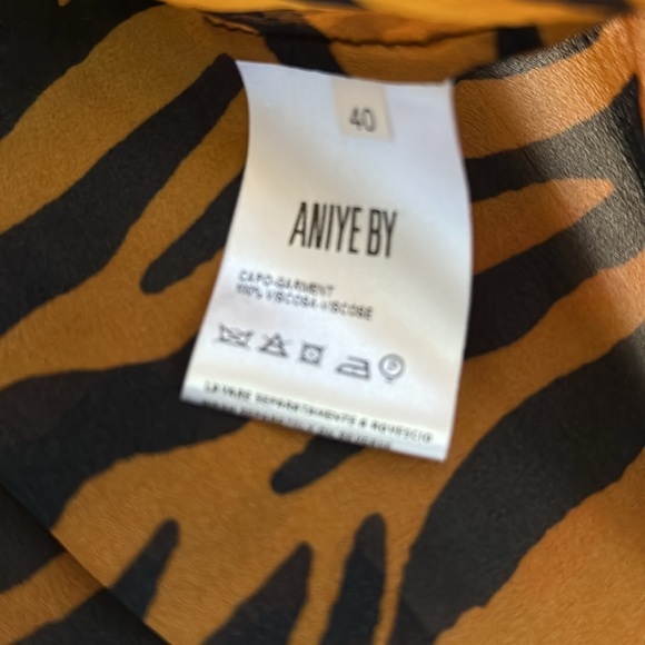ANIYE BY MADE IN ITALY 100% Viscose zebra stripes classic neckline button up - Picture 8 of 14